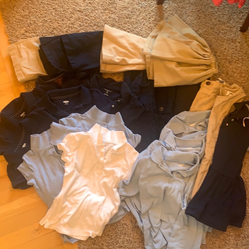 Huge lots of girls school uniforms size 6/6x